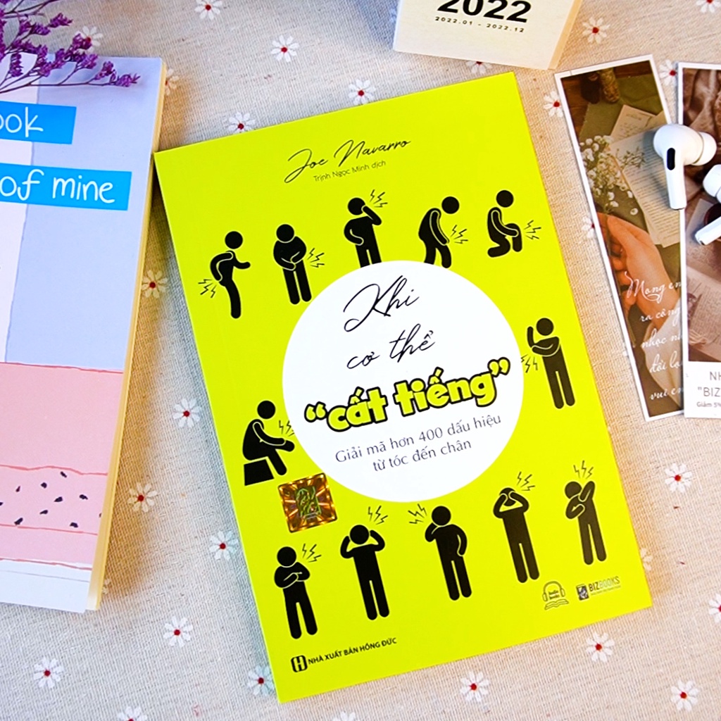 Sách - Khi cơ thể &quot;cất tiếng&quot; - Giải mã hơn 400 dấu hiệu từ tóc đến chân - Bizbooks  - BIZ
