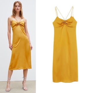 Váy lụa satin