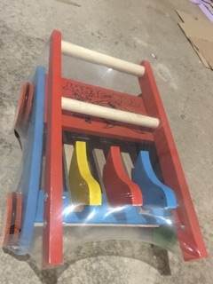 Xe tập đi em bé vàng