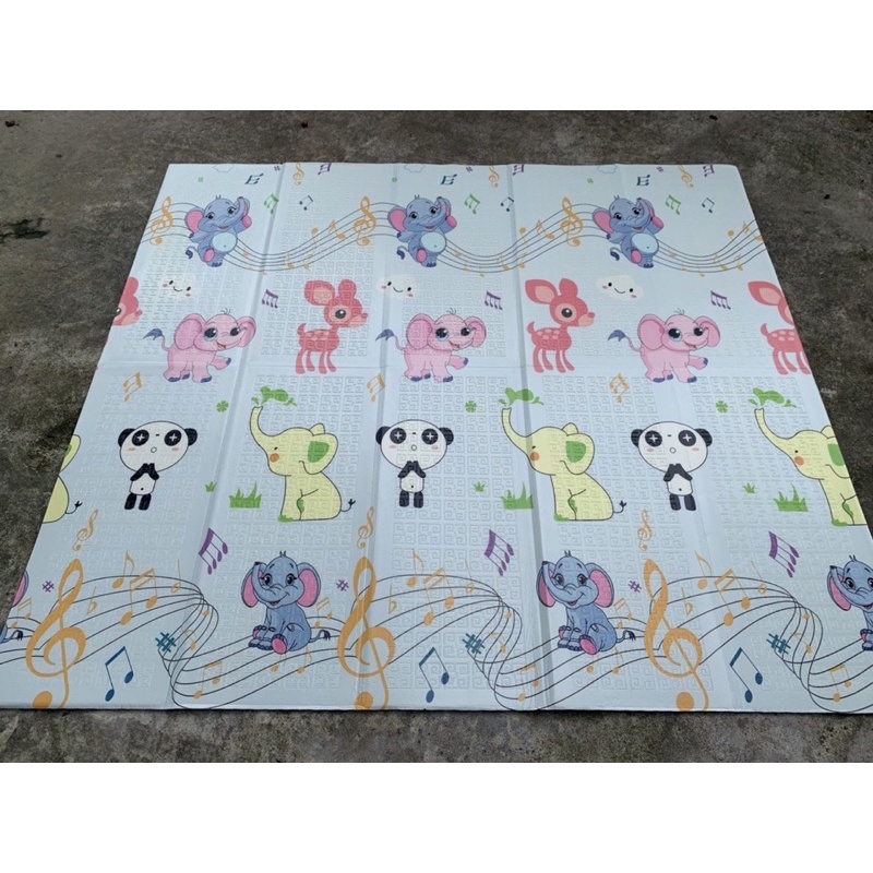 (HOẢ TỐC) Thảm xốp cho bé XPE gấp gọn tấm lót trải sàn 2 mặt chống thấm chống trơn hàn quốc phủ silicon 1m8 * 2m