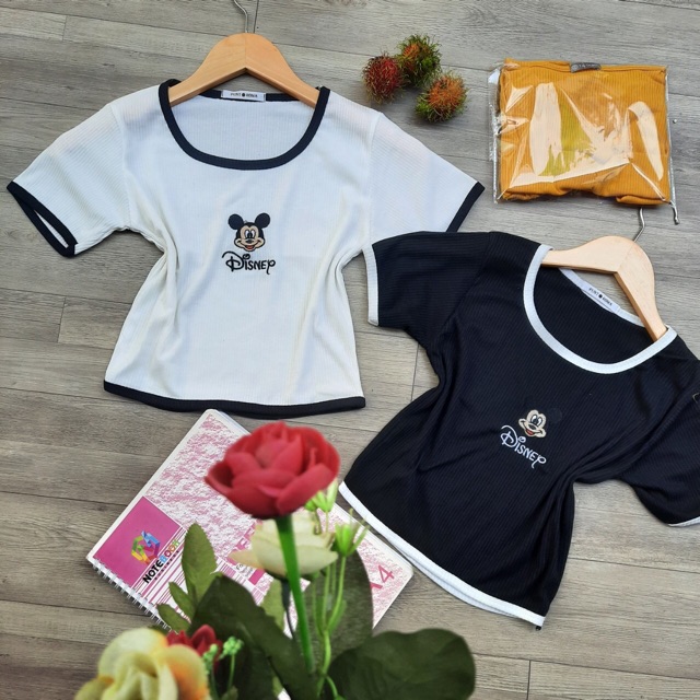 ( NEW )Áo Croptop viền thêu Mickey