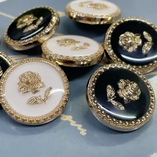 Set 6 nút áo khoác bằng kim loại hình hoa và ong cho nữ