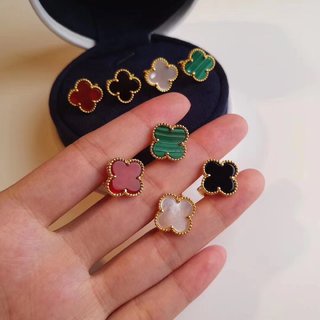 Khuyên Tai Nữ Hình Cỏ Bốn Lá Mạ Vàng Hồng 18K