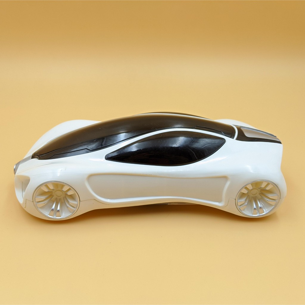 Siêu xe nhào lộn 360 độ điều khiển bằng vô lăng