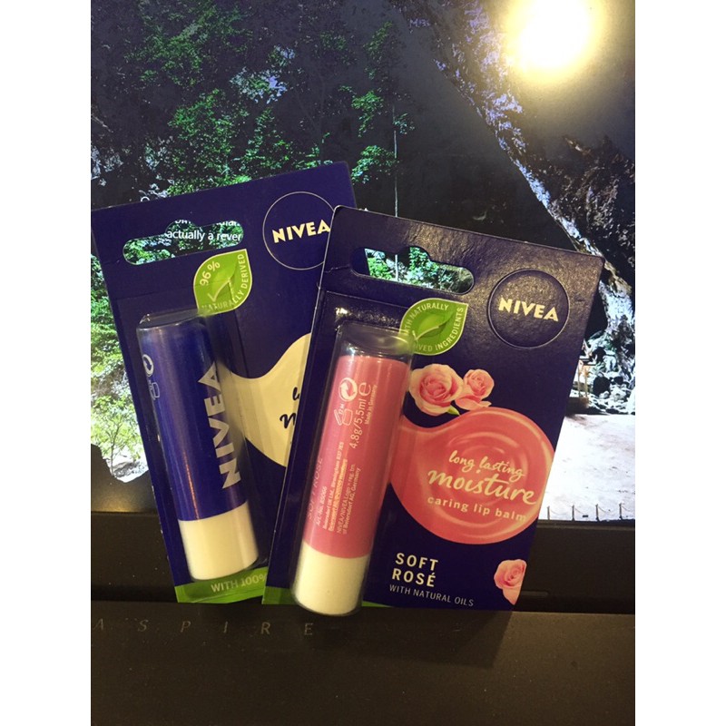 Son dưỡng NIVEA Lip Balm giúp bờ môi mềm mại