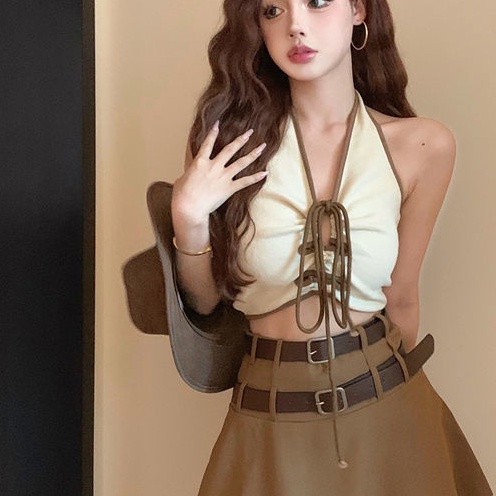 Áo Hai Dây Cổ Yếm Dáng Ngắn 2022 Thời Trang Mùa Hè Quyến Rũ Cho Nữ