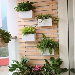 Chậu gỗ nhựa Composite treo tường trang trí ban công