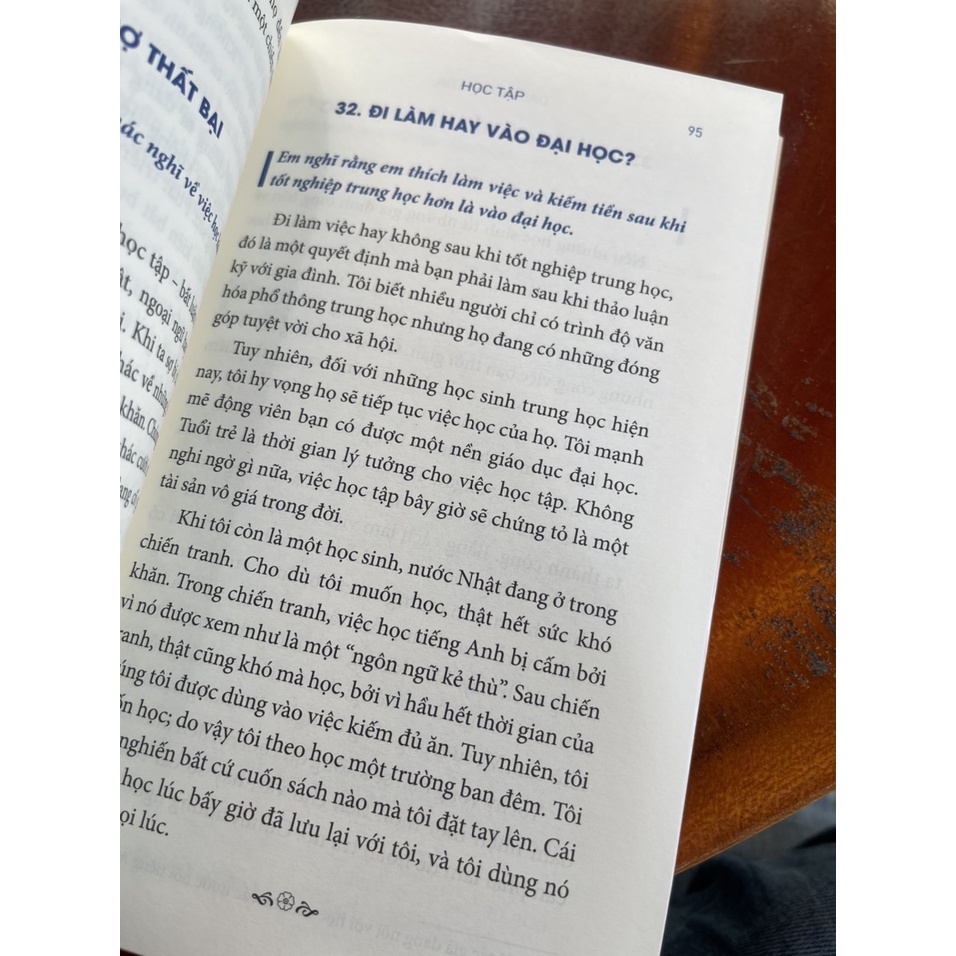 Sách - Con Đường Tuổi Trẻ - Daisuka Ikeda - Bình Book