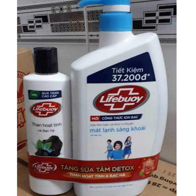 Sữa tắm Lifebuoy Tinh chất bạc hà chai 800g + tặng sữa tắm 200g