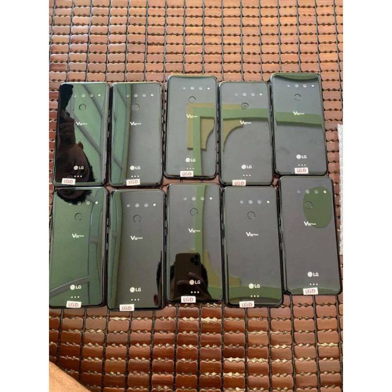 Điện thoại LG V50 thinq hàn zin đẹp keeng 99%