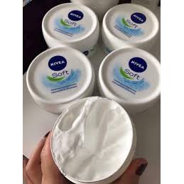 Kem dưỡng da Nivea Soft Đức 200ml( hàng chính hãng)