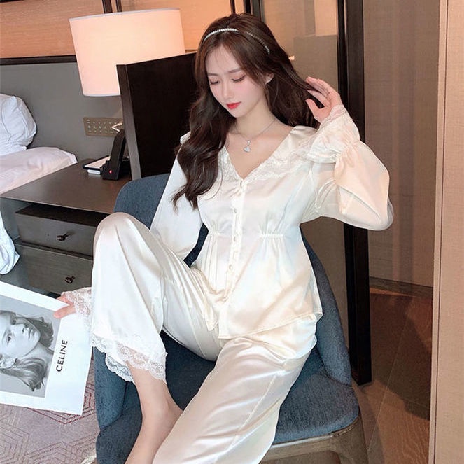 Bộ đồ ngủ phối ren phong cách Pháp ngọt ngào thời trang xuân thu cho nữ 2021