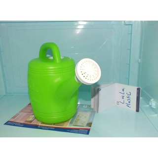 bình tưới cây nhựa 5l