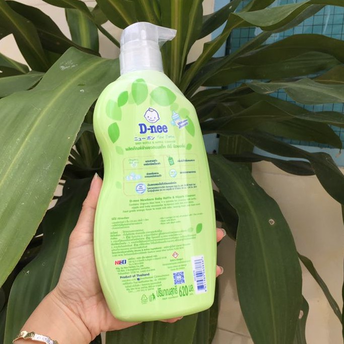 ( mẫu mới) Nước súc bình sữa Dnee thái lan 620ml