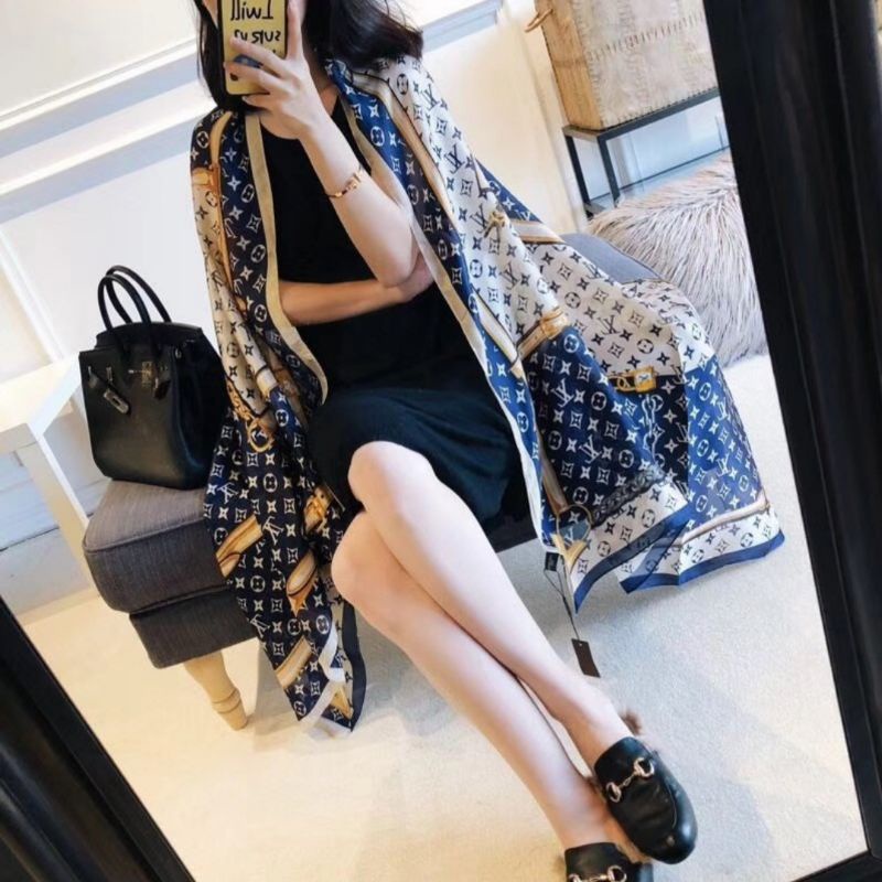 Khăn Choàng Cổ Lụa Thời Trang Cao Cấp