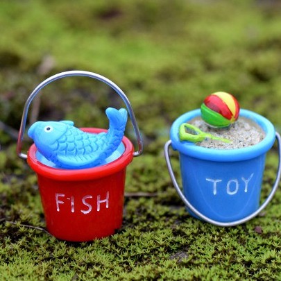 Charm (C100) slime/ Dụng Cụ Charm Trang Trí [Ko Keo &amp; Nút] Mô Hình Xô đi chơi biển (2.2x2.6 cm)