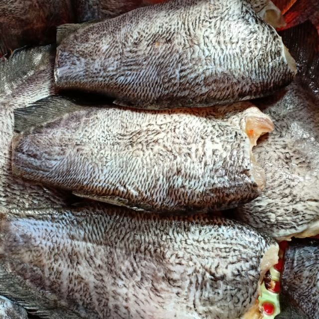 Cá khô nguyệt Nguyễn