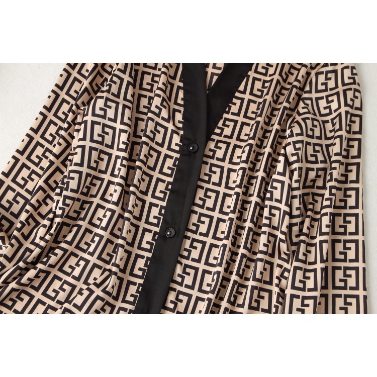 Set đồ ngủ tay dài bằng lụa mát hoạ tiết hoạt hình thời trang cho nữ