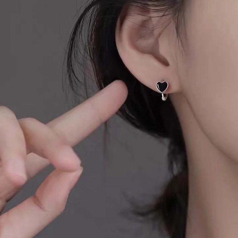 bông tai khoen tim, ngôi sao, chữ nhật viền đen xinh xắn