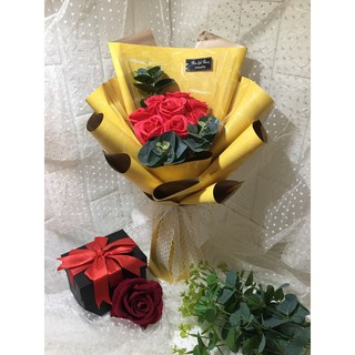 Bó hoa sáp 8 bông siêu xinh