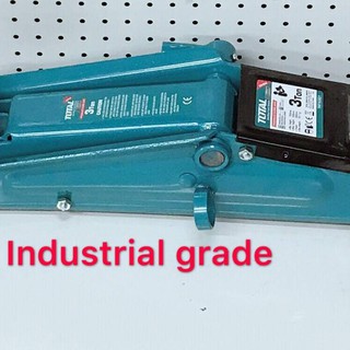 Con đội cá sấu 3 tấn Total THT10832