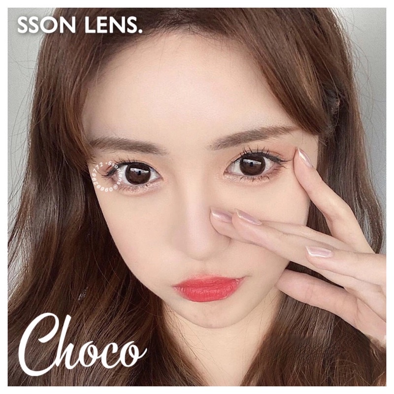 KÍNH ÁP TRÒNG LENS NÂU CHOCO TỰ NHIÊN ( TẶNG KÈM KHAY ĐƠN ĐỰNG LÉN)