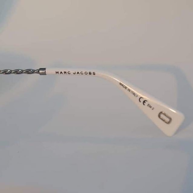 Kính mát nữ Marc Jacobs cá tính thời trang chính hãng | BigBuy360 - bigbuy360.vn