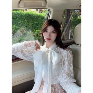 Áo sơ mi lụa cổ nơ cách điệu phong cách Hàn Quốc