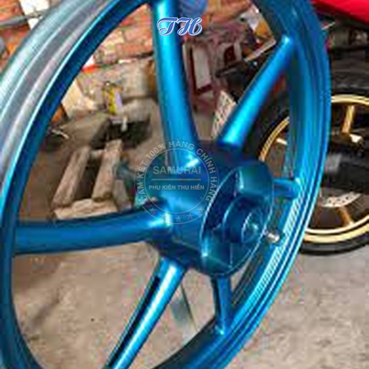 Combo 4 chai sơn samurai 2511 màu xanh đầm phá gồm: uch210 - 3/124 - 2511 - k1k - giấy nhám p800