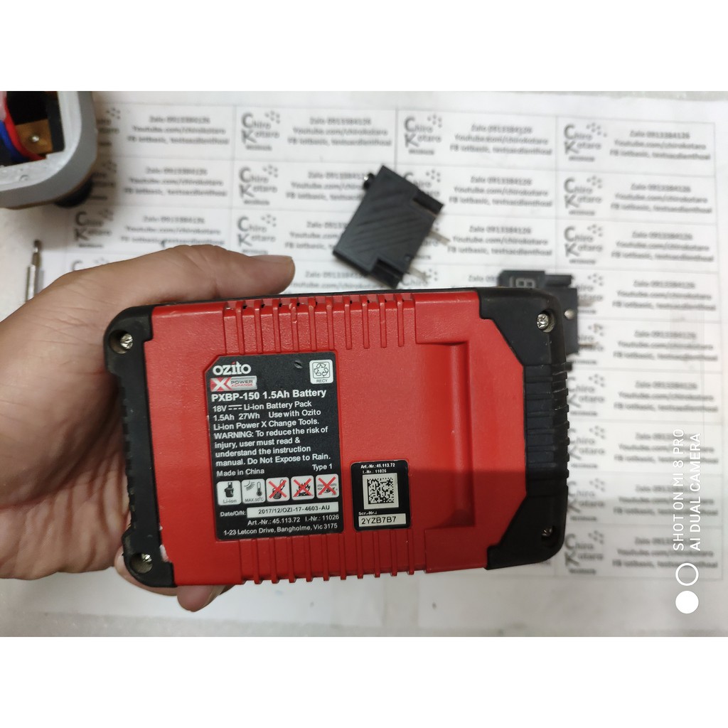 Bộ đế sạc cho pin Ozito 18V li-ion PXBP-150,PXBP-200,PXBP-300,PXBP-400