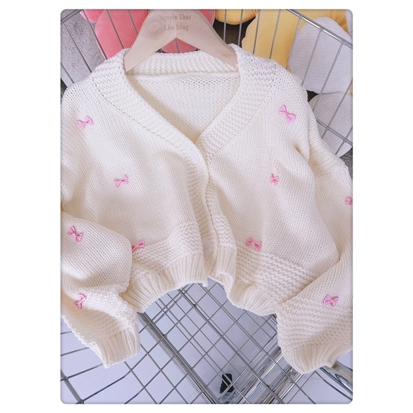 ÁO LEN ĐÍNH NƠ SẮC MÀU CARO MẪU SIÊU HOT