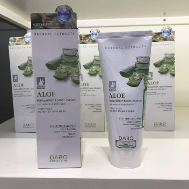 Sữa rửa mặt trắng da Lô Hội Dabo Aloe 3in1 Hàn Quốc