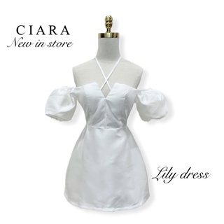 Váy tafta tay bồng dây cổ (đen/trắng)