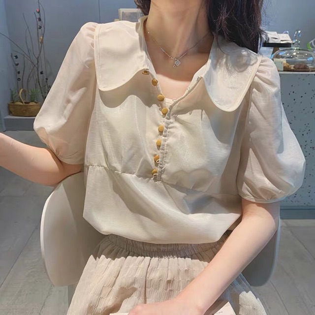 Áo sơ mi lụa cổ lọ búp bê