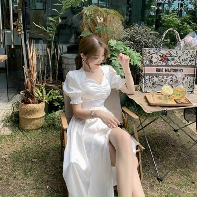 Váy đầm nữ màu trắng dáng xòe tay phồng nhún trước ngực xẻ tà