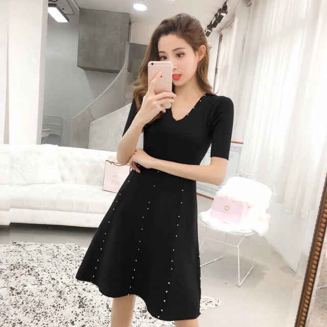 Váy len ép đính trai