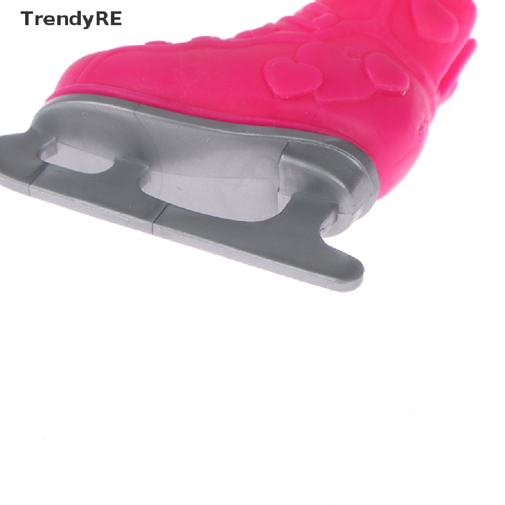 Đôi Giày Nhựa 6 Chấm Thời Trang Cho Búp Bê