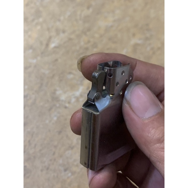 Lưỡi gà chặt góc /lưỡi gà vuông zippo