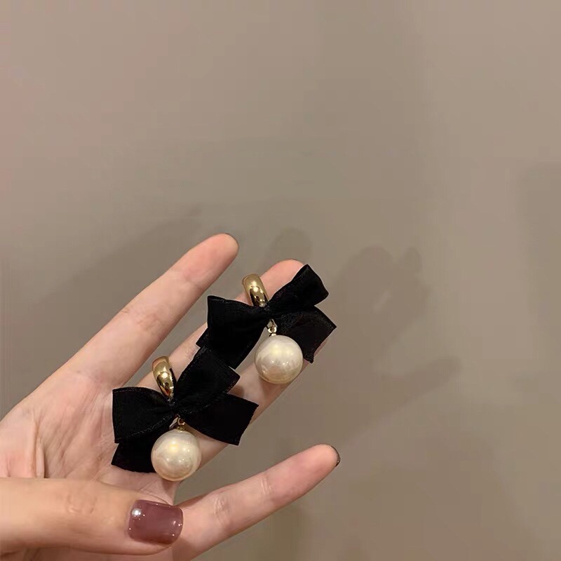 Đôi bông tai mạ bạc 925 có đính ngọc trai giả có nơ xinh xắn cho nữ