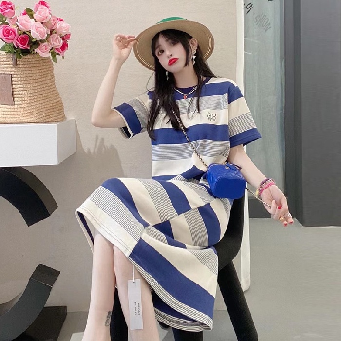 Đầm thun Perty ngắn tay xẻ tà thời trang Hàn Quốc cho nữ