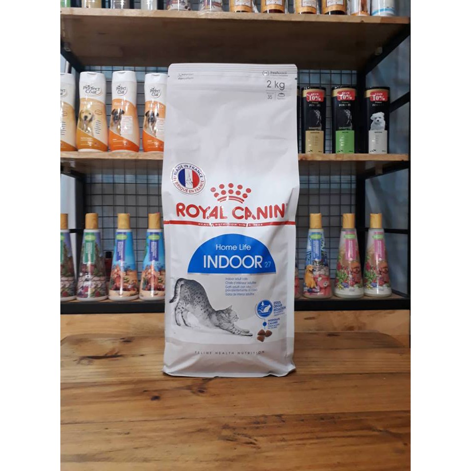 Thức ăn cho mèo trưởng thành Royal Canin Indoor 2kg (Pháp)