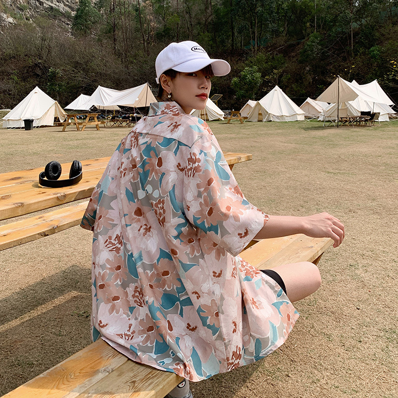 Korean fashion short-sleeved shirt 2021. Men's and women's short-sleeved shirt