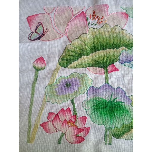 Tranh thêu thành phẩm đầm sen