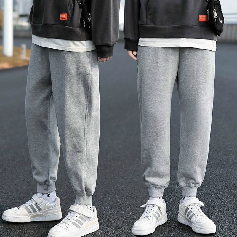 Quần jogger nam chất liệu nỉ, hai bên hông có túi thời trang hàn