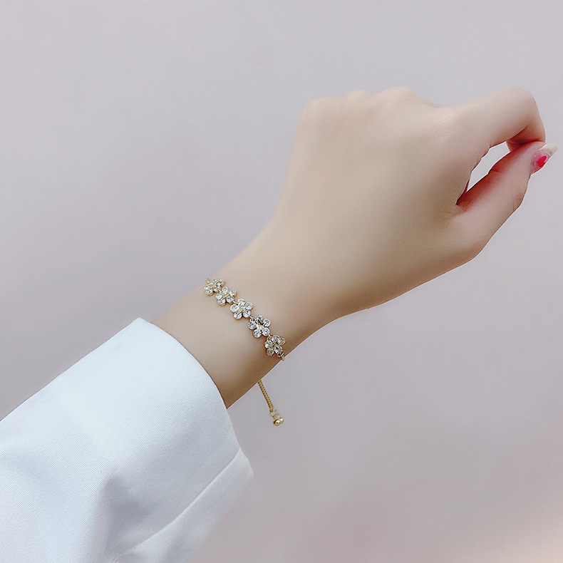 Vòng tay hoa dây rút style Hàn cực xinh - LT136