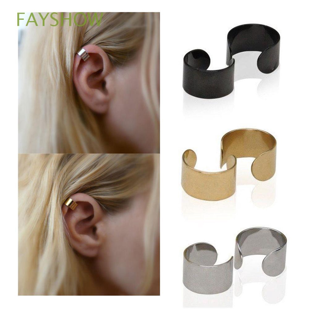 Khuyên móc tai phong cách Punk sành điệu cá tính