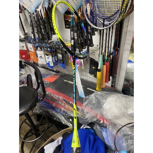 Vợt cầu lông Astrox 77 4u chính hãng