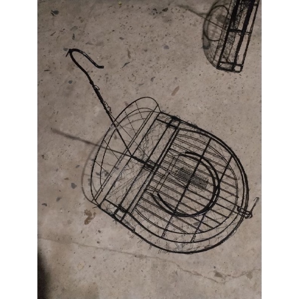 Mẹt Treo Bìm Bịp, Quốc Chuyên Đánh Mồi Nhái