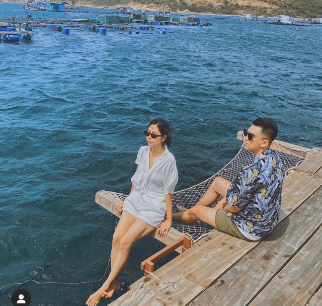 SET TRẮNG SƠMI THẮT NƠ + SHORT