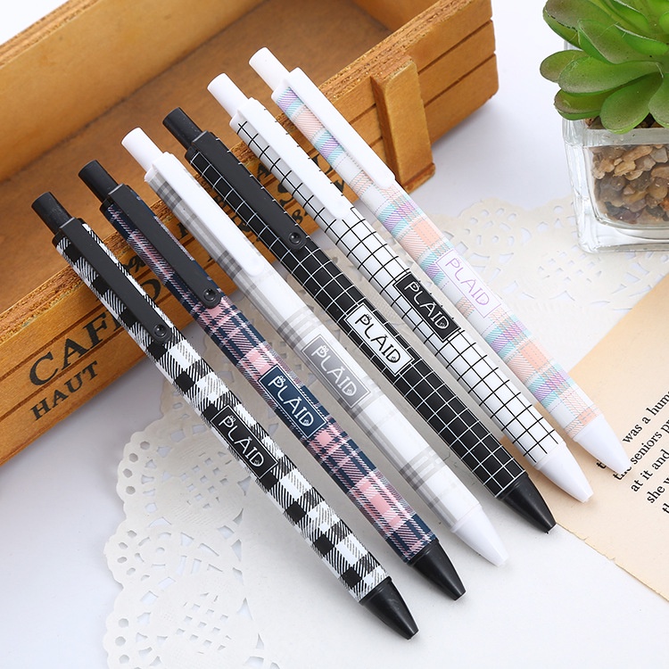 Bút gel đen vỏ hoạt hình cute nhiều kiểu phong cách Hàn Quốc